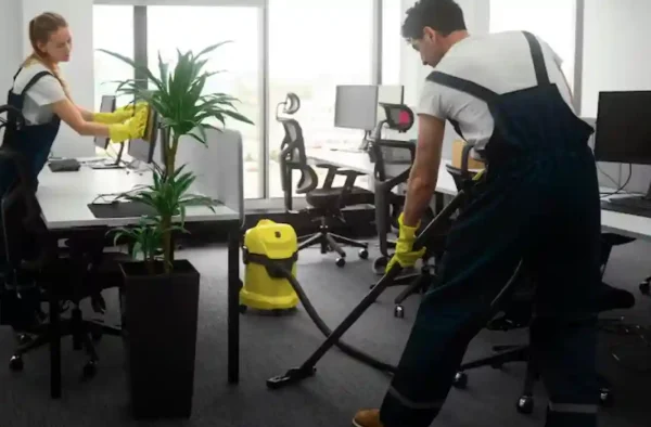 Essential Factors to Consider When Selecting Commercial Cleaning Services